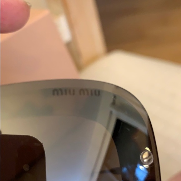 🎁NEW MIU MIU SUNGLASSES - Picture 8 of 8